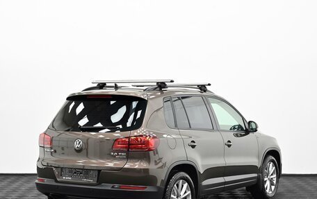 Volkswagen Tiguan I, 2015 год, 1 405 000 рублей, 2 фотография