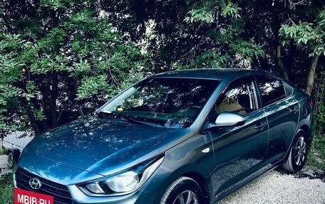 Hyundai Solaris II рестайлинг, 2017 год, 1 200 000 рублей, 2 фотография