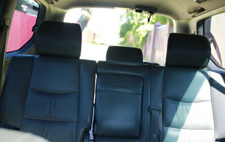 Toyota Land Cruiser Prado 120 рестайлинг, 2004 год, 1 650 000 рублей, 10 фотография