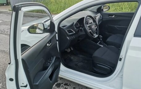 Hyundai Solaris II рестайлинг, 2019 год, 1 160 000 рублей, 26 фотография