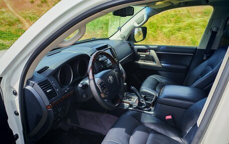 Toyota Land Cruiser 200, 2011 год, 3 600 000 рублей, 11 фотография