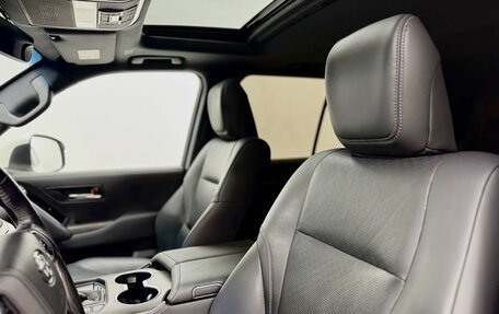 Toyota Land Cruiser, 2021 год, 10 140 000 рублей, 13 фотография