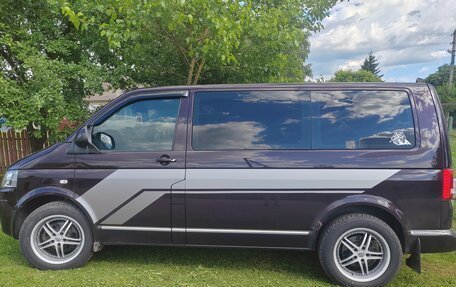 Volkswagen Caravelle T5, 2013 год, 1 500 000 рублей, 2 фотография