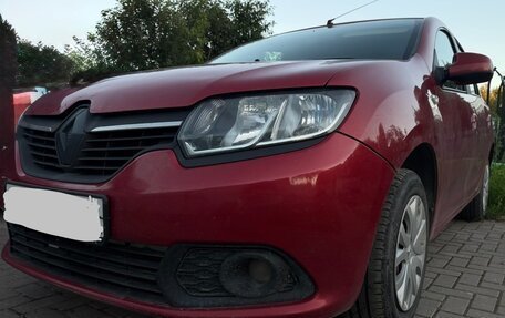Renault Sandero II рестайлинг, 2014 год, 750 000 рублей, 2 фотография