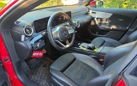 Mercedes-Benz CLA, 2019 год, 2 700 000 рублей, 16 фотография