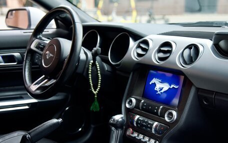 Ford Mustang VI рестайлинг, 2019 год, 3 500 000 рублей, 15 фотография