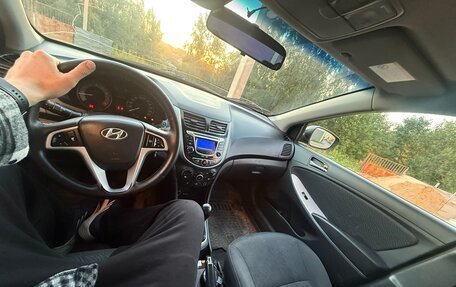 Hyundai Solaris II рестайлинг, 2011 год, 499 000 рублей, 7 фотография