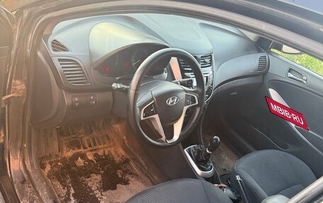Hyundai Solaris II рестайлинг, 2011 год, 499 000 рублей, 6 фотография