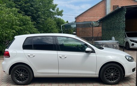 Volkswagen Golf VI, 2010 год, 700 000 рублей, 2 фотография
