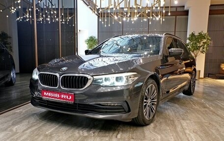 BMW 5 серия, 2018 год, 2 840 000 рублей, 1 фотография