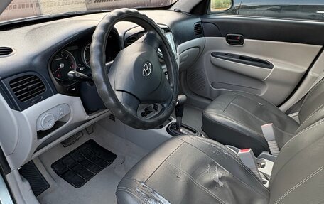 Hyundai Verna II, 2006 год, 500 000 рублей, 8 фотография