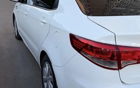 KIA Rio III рестайлинг, 2016 год, 800 000 рублей, 5 фотография