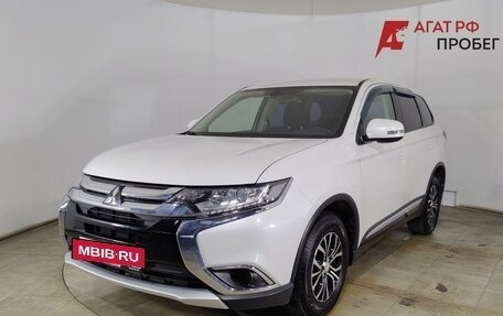Mitsubishi Outlander III рестайлинг 3, 2017 год, 2 050 000 рублей, 3 фотография