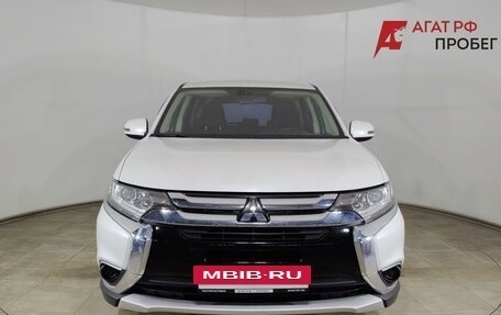 Mitsubishi Outlander III рестайлинг 3, 2017 год, 2 050 000 рублей, 2 фотография