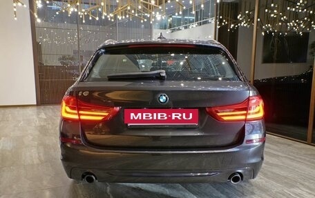 BMW 5 серия, 2018 год, 2 840 000 рублей, 5 фотография