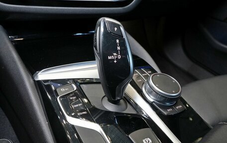 BMW 5 серия, 2018 год, 2 840 000 рублей, 15 фотография