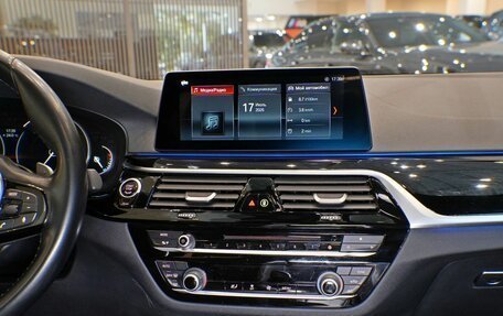 BMW 5 серия, 2018 год, 2 840 000 рублей, 14 фотография