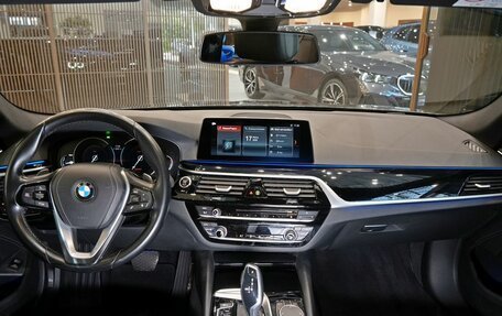 BMW 5 серия, 2018 год, 2 840 000 рублей, 16 фотография