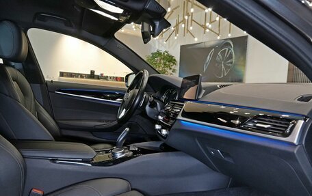 BMW 5 серия, 2018 год, 2 840 000 рублей, 20 фотография