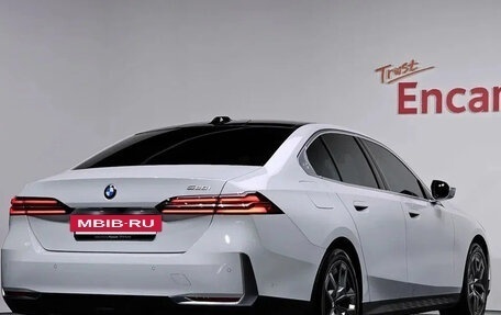 BMW 5 серия, 2025 год, 5 800 000 рублей, 4 фотография