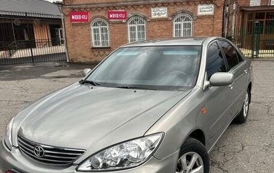 Toyota Camry V40, 2005 год, 550 000 рублей, 1 фотография