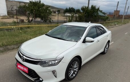 Toyota Camry, 2017 год, 2 300 000 рублей, 1 фотография