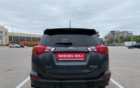 Toyota RAV4, 2013 год, 1 800 000 рублей, 4 фотография