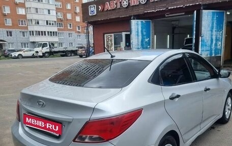 Hyundai Solaris II рестайлинг, 2014 год, 435 000 рублей, 2 фотография