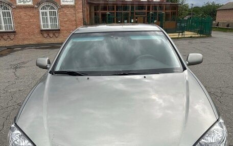 Toyota Camry V40, 2005 год, 550 000 рублей, 4 фотография