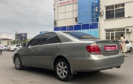 Toyota Camry V40, 2005 год, 550 000 рублей, 3 фотография