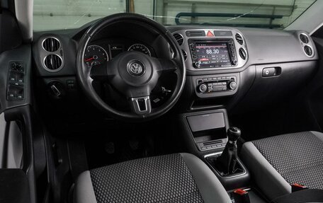 Volkswagen Tiguan I, 2011 год, 899 000 рублей, 6 фотография