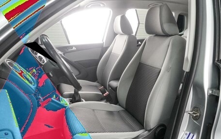 Volkswagen Tiguan I, 2011 год, 899 000 рублей, 10 фотография