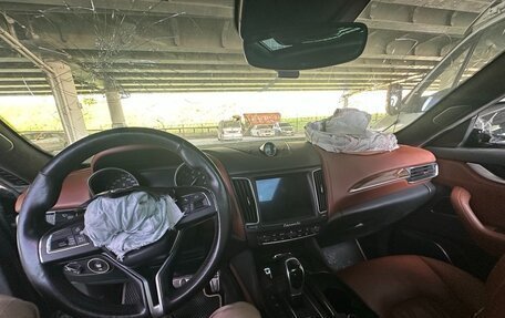 Maserati Levante I, 2017 год, 2 000 000 рублей, 16 фотография