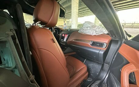 Maserati Levante I, 2017 год, 2 000 000 рублей, 12 фотография