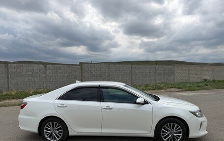 Toyota Camry, 2017 год, 2 300 000 рублей, 16 фотография