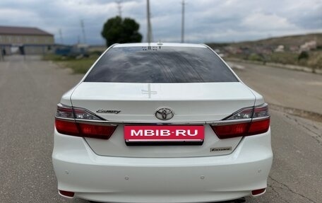 Toyota Camry, 2017 год, 2 300 000 рублей, 14 фотография