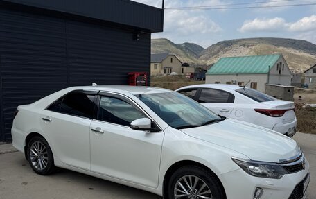 Toyota Camry, 2017 год, 2 300 000 рублей, 24 фотография