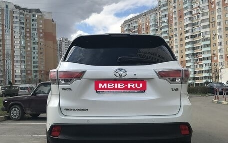 Toyota Highlander III, 2014 год, 2 720 000 рублей, 11 фотография