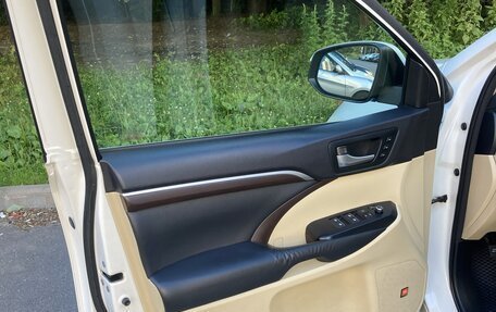 Toyota Highlander III, 2014 год, 2 720 000 рублей, 28 фотография