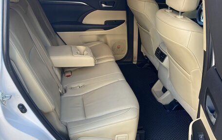 Toyota Highlander III, 2014 год, 2 720 000 рублей, 35 фотография
