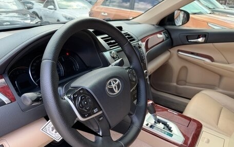 Toyota Camry, 2013 год, 1 349 000 рублей, 10 фотография