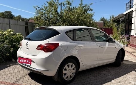 Opel Astra J, 2013 год, 1 000 000 рублей, 3 фотография