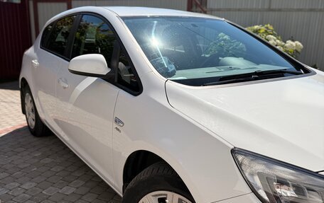 Opel Astra J, 2013 год, 1 000 000 рублей, 4 фотография