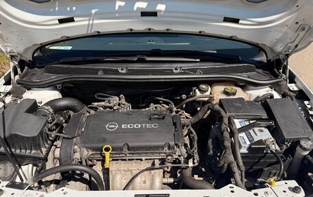 Opel Astra J, 2013 год, 1 000 000 рублей, 9 фотография