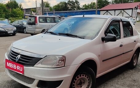 Renault Logan I, 2011 год, 450 000 рублей, 3 фотография