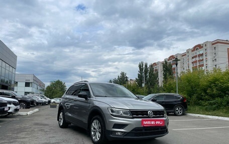 Volkswagen Tiguan II, 2020 год, 2 200 000 рублей, 3 фотография