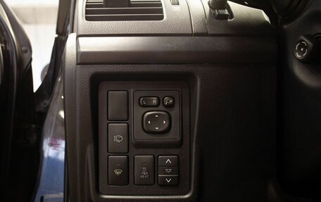 Toyota Land Cruiser Prado 150 рестайлинг 2, 2012 год, 2 995 000 рублей, 33 фотография