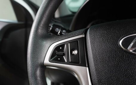 Hyundai Solaris II рестайлинг, 2016 год, 989 000 рублей, 16 фотография