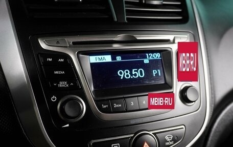 Hyundai Solaris II рестайлинг, 2016 год, 989 000 рублей, 14 фотография