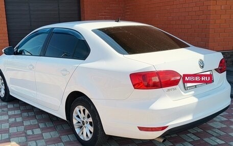 Volkswagen Jetta VI, 2013 год, 960 000 рублей, 11 фотография
